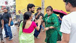 পাওনা টাকা আদায়ে পথে নামলেন' টালিউড অভিনেত্রী