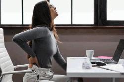 দীর্ঘক্ষণ বসে কাজ, পিঠ ও কোমরের বিপদ ডেকে আনছে