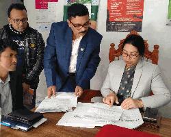 গ্রাম আদালতের ডকুমেন্টেশন পর্যবেক্ষণ করলেন উপ-পরিচালক