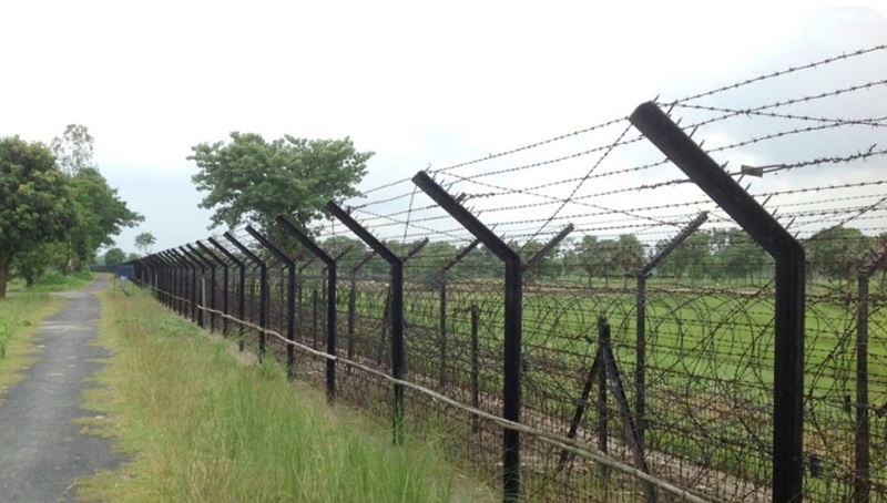 ভূরুঙ্গামারী সীমান্তে ভারতীয় ভূখণ্ডে প্রবেশ, বাংলাদেশি যুবককে আটক করেছে বিএসএফ